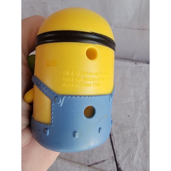 Despicable Me 3 McDonald's 2017 Minions With Rocket Toy Figure - Picture 6 of 6